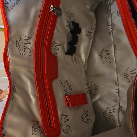 M.C. red tooled bag - Picture 7 of 9